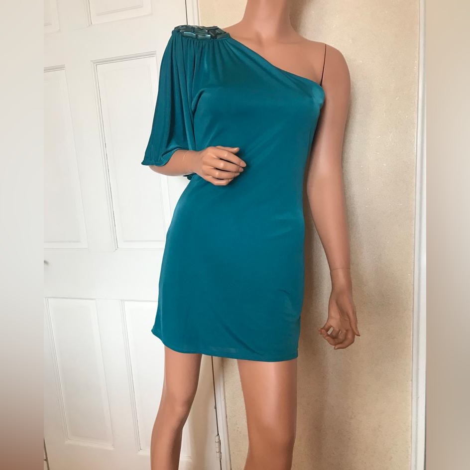 Rock & Republic Bluish One Crystals Shoulder Dress/Top In Size 4. New With Tags
